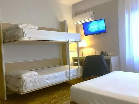 Deluxe Dört Kişilik Oda, 1 Yatak Odası