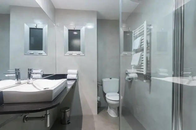 Standard Büyük Yataklı Tek Kişilik Oda, 1 Çift Kişilik Yatak