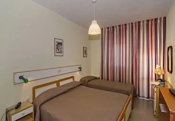 Üç Kişilik Oda, Balkon
