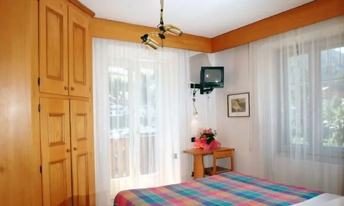 Superior Tek Büyük Yataklı Oda