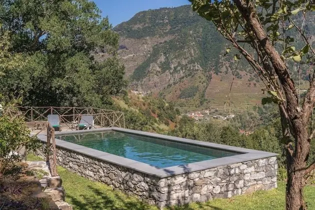 Basic Kır Evi, Birden Çok Yatak