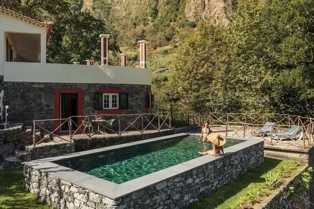 Basic Kır Evi, Birden Çok Yatak