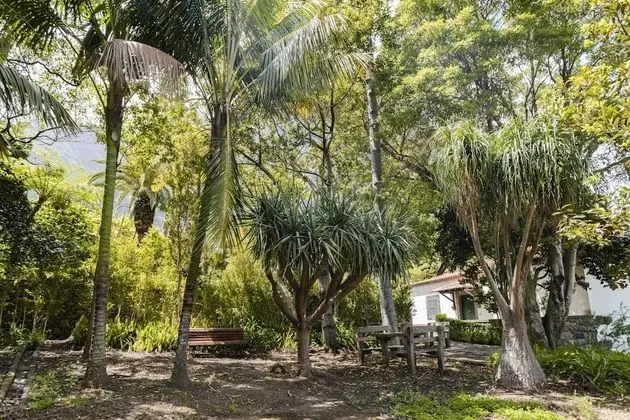 Basic Kır Evi, Birden Çok Yatak