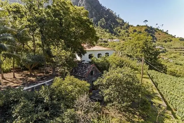 Basic Kır Evi, Birden Çok Yatak