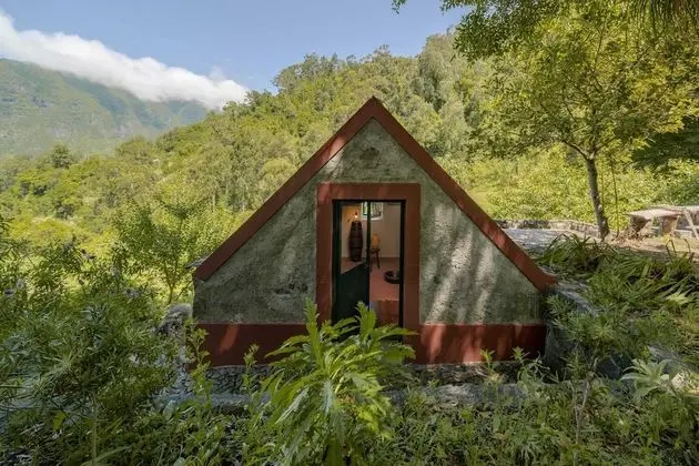 Basic Kır Evi, Birden Çok Yatak
