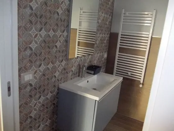 Standard Tek Büyük veya İki Ayrı Yataklı Oda, Balkon, Havuz Manzaralı