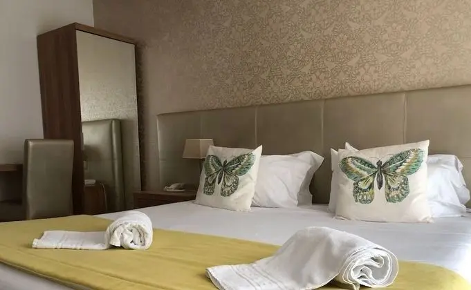 Superior Tek Büyük Yataklı Oda