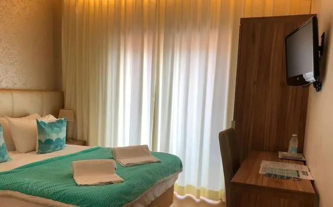 Superior Tek Büyük Yataklı Oda