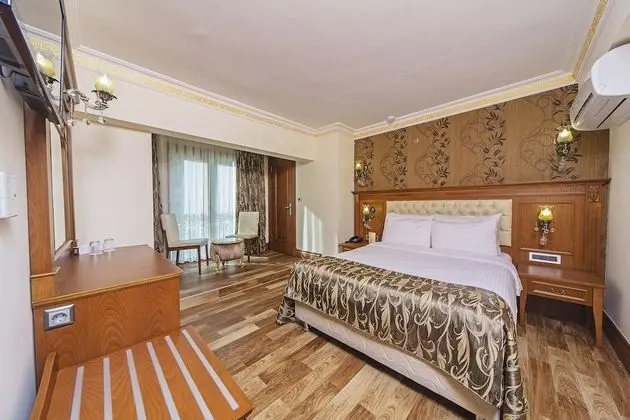 Deluxe Tek Büyük Yataklı Oda