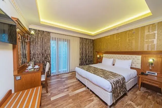 Deluxe Tek Büyük Yataklı Oda