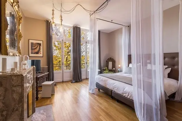 Tek Büyük Yataklı Oda (Chambre Baroque)