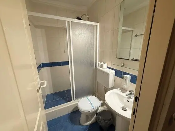Standard Tek Büyük veya İki Ayrı Yataklı Oda
