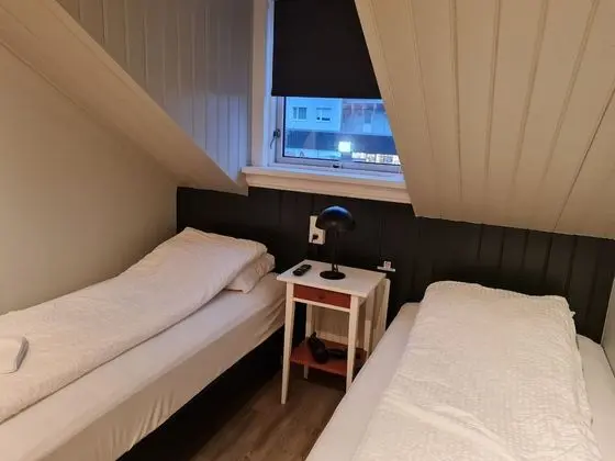 İki Ayrı Yataklı Oda, Ortak Banyo (Small)