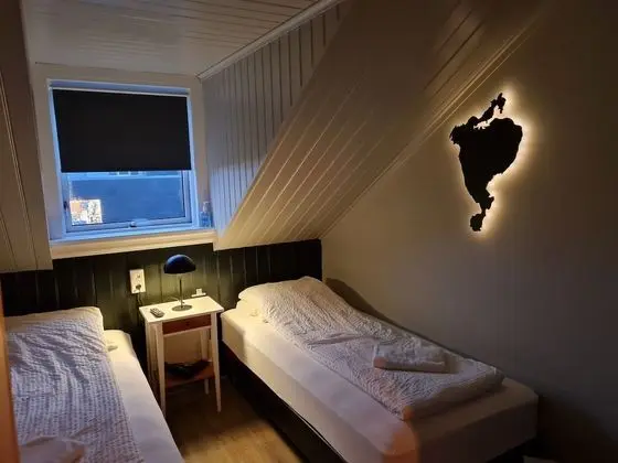 İki Ayrı Yataklı Oda, Ortak Banyo (Small)