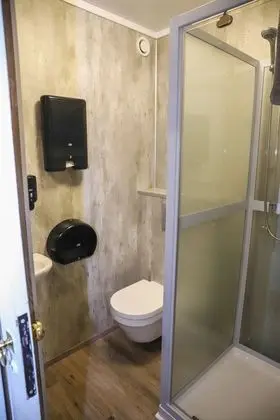 İki Ayrı Yataklı Oda, Ortak Banyo (Small)