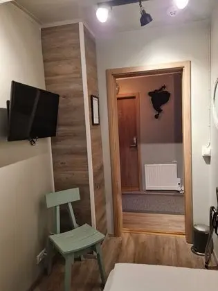 Tek Büyük Yataklı Oda, Ortak Banyo (Small)