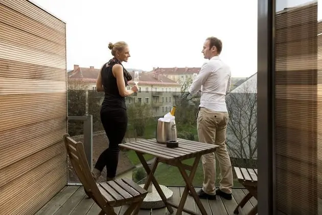 Romantic Stüdyo Süit