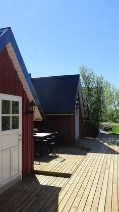 Tek Büyük Yataklı Oda (Private WC, shared shower)