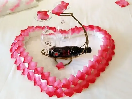 Romantic Tek Büyük Yataklı Oda