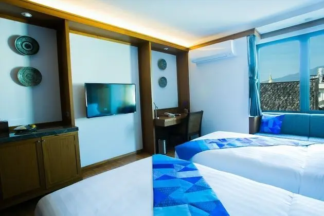 Deluxe Twin Room