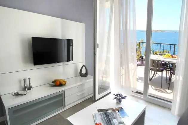 Comfort Apart Daire, 2 Yatak Odası, Veranda, Deniz Manzaralı