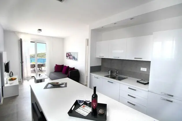 Comfort Apart Daire, 2 Yatak Odası, Veranda, Deniz Manzaralı