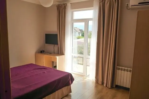 Tek Büyük veya İki Ayrı Yataklı Oda, Balkon