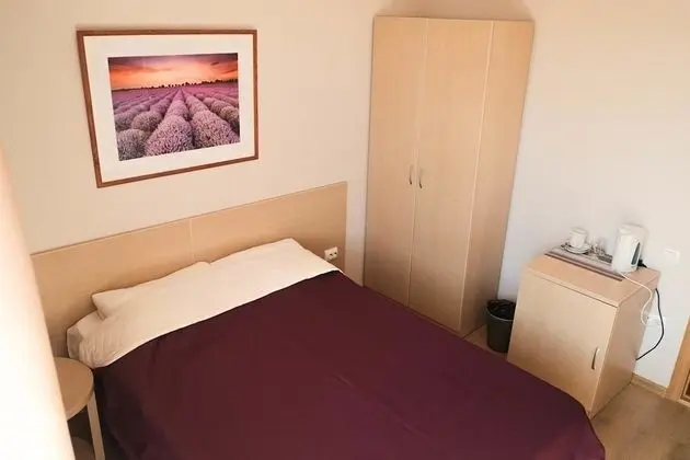 Tek Büyük Yataklı Oda, Balkon