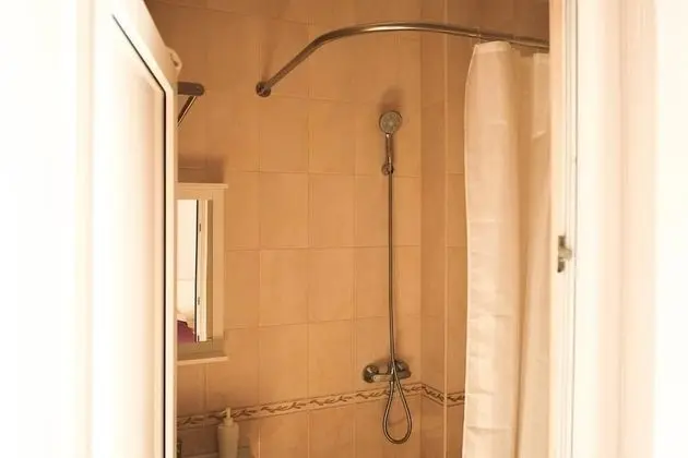Tek Büyük Yataklı Oda, Balkon