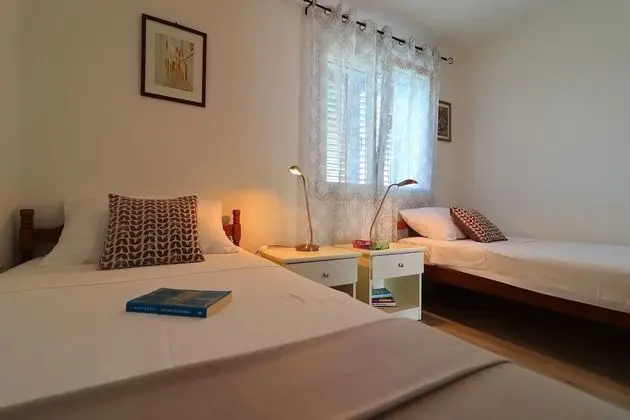 Villa (Five Bedroom Villa with Pool and Sea )