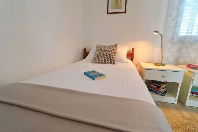 Villa (Five Bedroom Villa with Pool and Sea )
