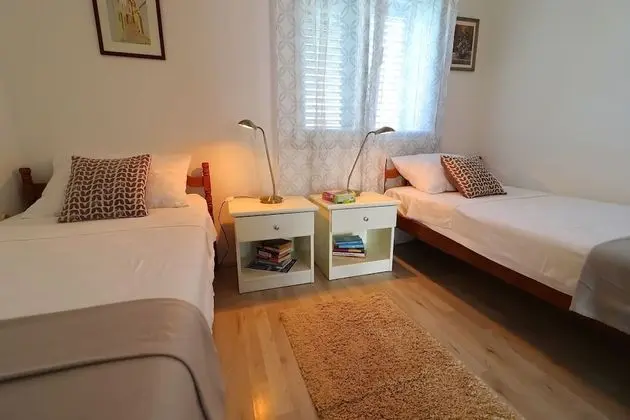 Villa (Five Bedroom Villa with Pool and Sea )
