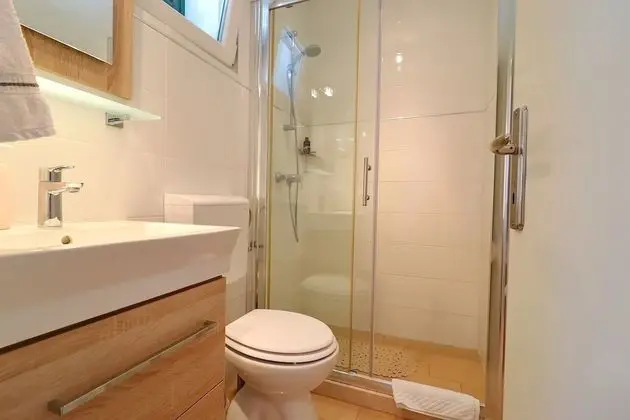 Villa (Five Bedroom Villa with Pool and Sea )