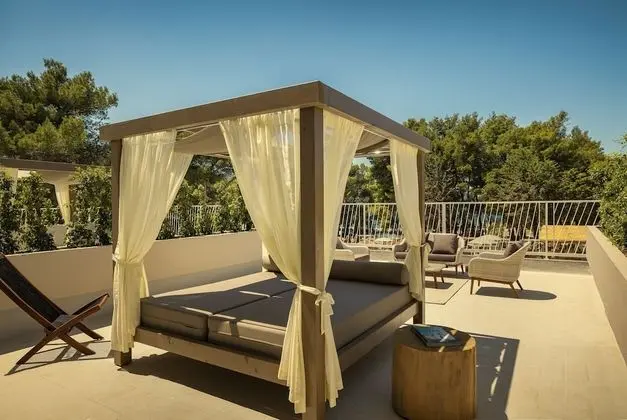 [PLACESROOM] for 4 with lounge terrace