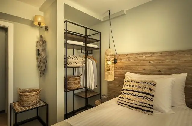 [PLACESROOM] for 4 with lounge terrace