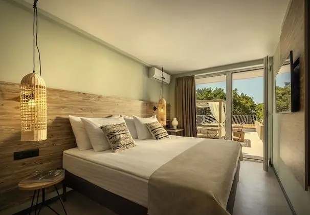 [PLACESROOM] for 4 with lounge terrace