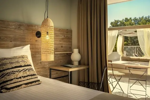 [PLACESROOM] for 4 with lounge terrace