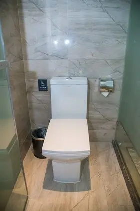Business Tek Büyük Yataklı Oda
