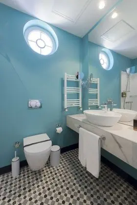 Premium Tek Büyük Yataklı Oda