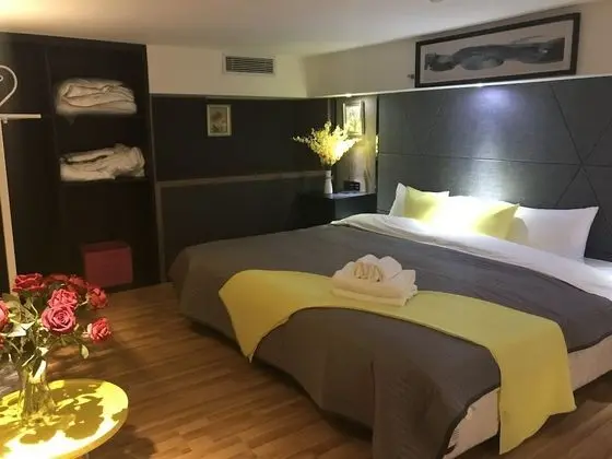 Deluxe Çatı Katı (Loft)