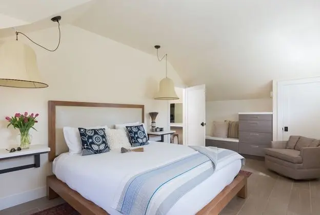 The Loft Spa Suite