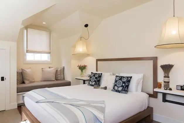 The Loft Spa Suite
