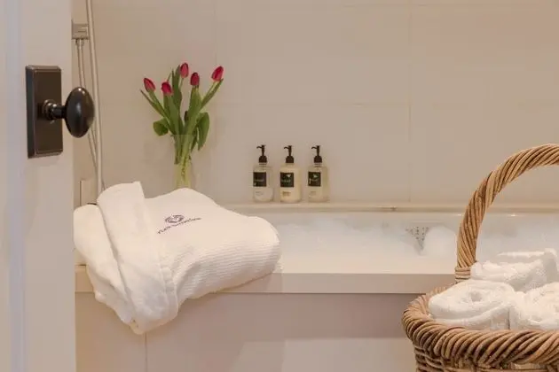 The Loft Spa Suite