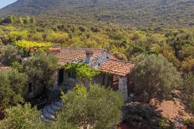 Kır Evi (Two Bedroom House with Terrace)