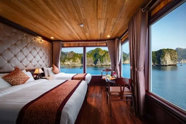 Deluxe Üç Kişilik Oda, Deniz Manzaralı