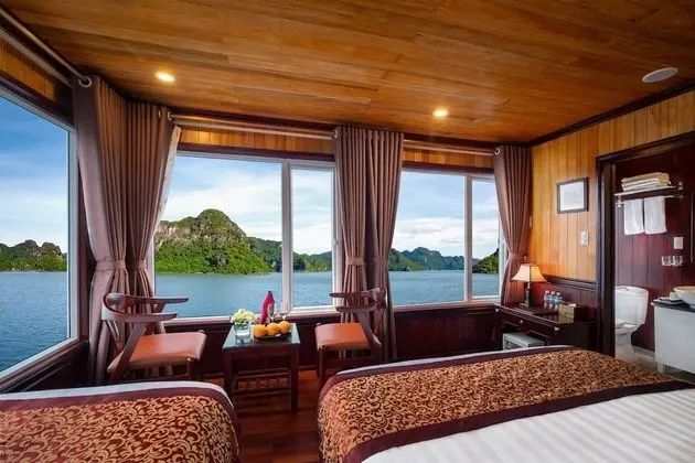 Deluxe Üç Kişilik Oda, Deniz Manzaralı