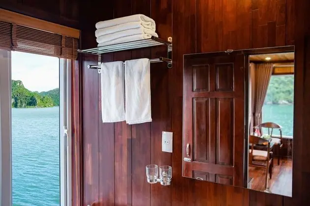 Deluxe Üç Kişilik Oda, Deniz Manzaralı