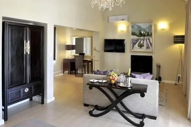 Luxury Tek Büyük veya İki Ayrı Yataklı Oda