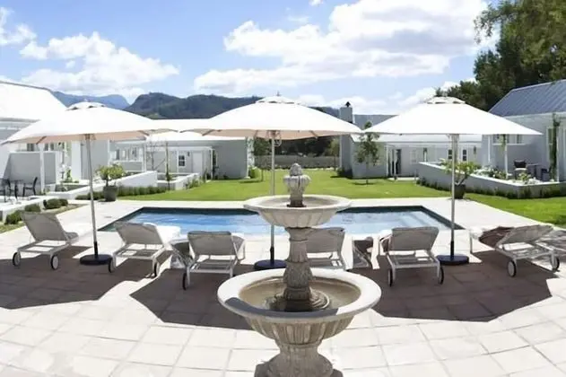 Tek Büyük Yataklı Oda (Manor Twin 8)