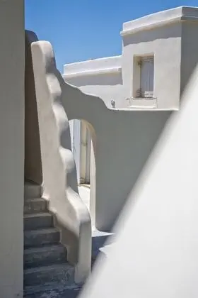 Ev